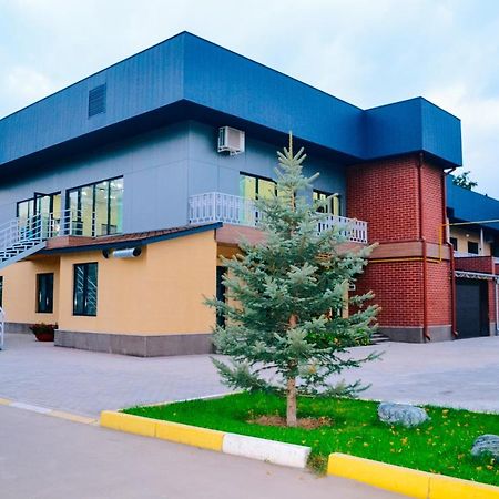 Gоlden Dragon Villa Hotel Bishkek Luaran gambar