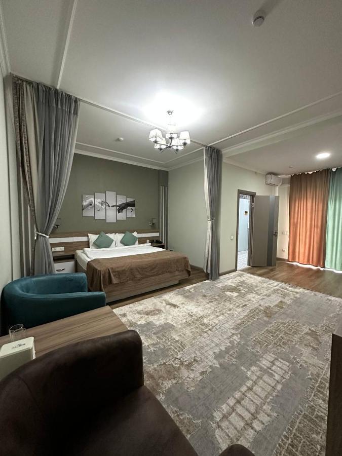 Gоlden Dragon Villa Hotel Bishkek Luaran gambar