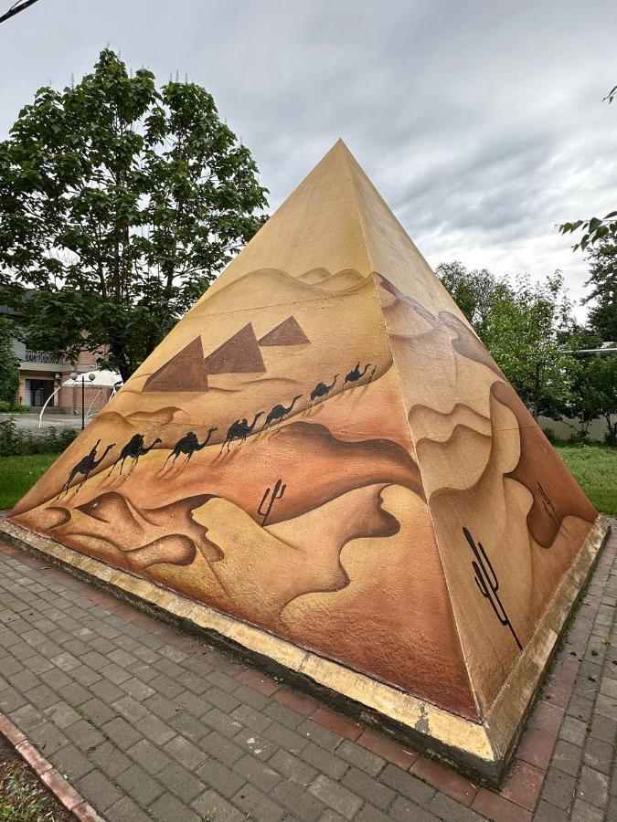 Gоlden Dragon Villa Hotel Bishkek Luaran gambar