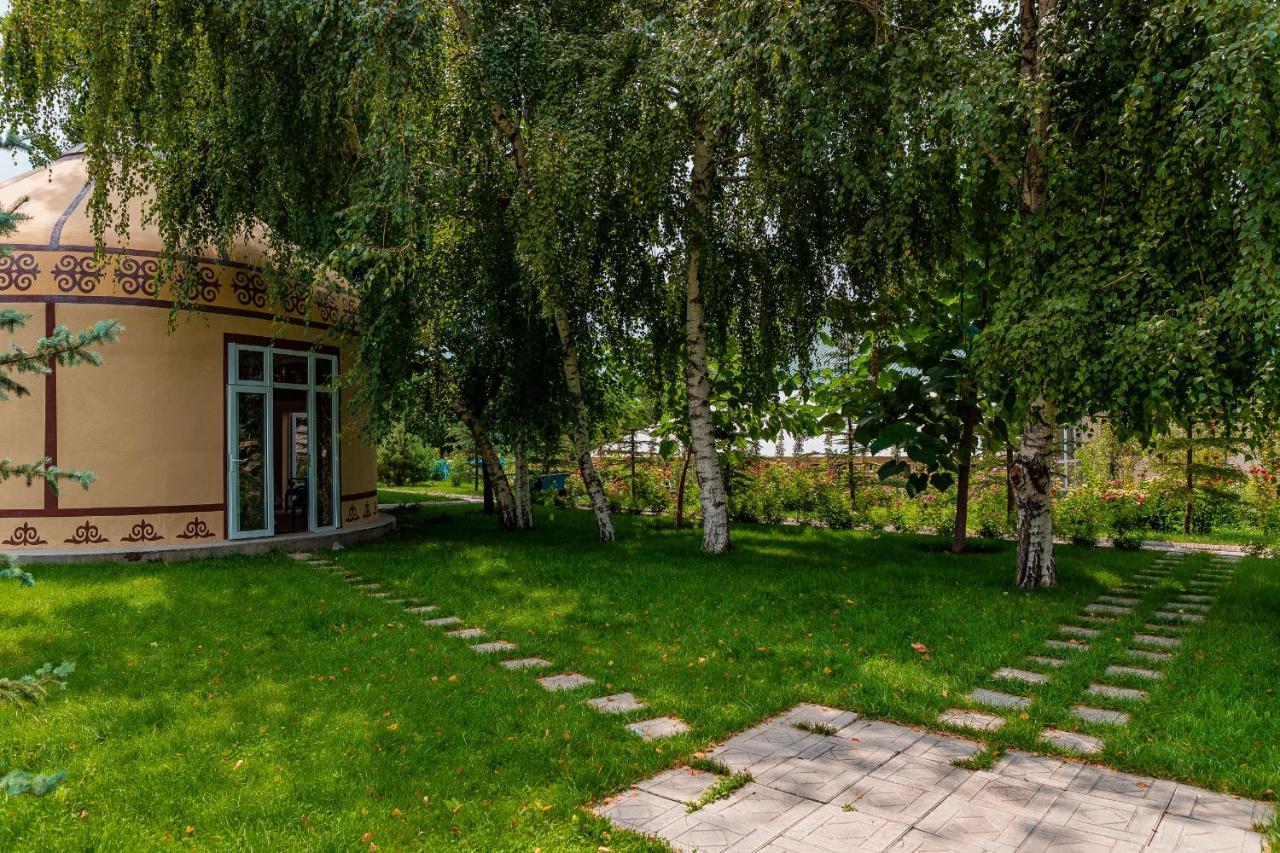 Gоlden Dragon Villa Hotel Bishkek Luaran gambar