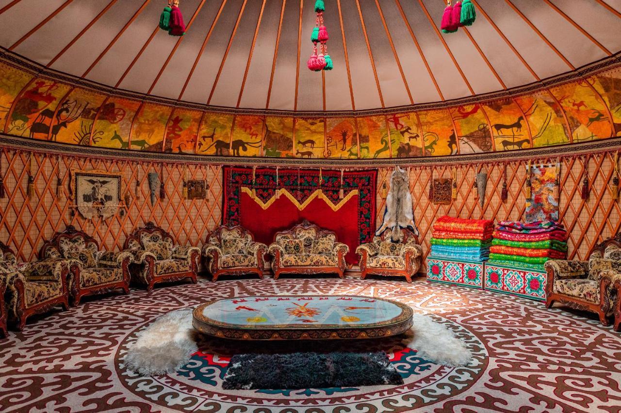 Gоlden Dragon Villa Hotel Bishkek Luaran gambar
