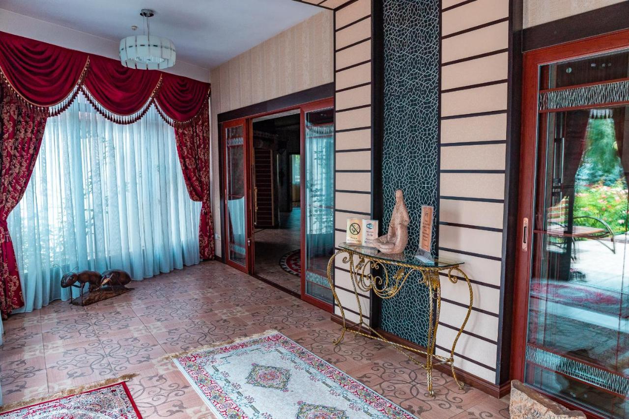 Gоlden Dragon Villa Hotel Bishkek Luaran gambar