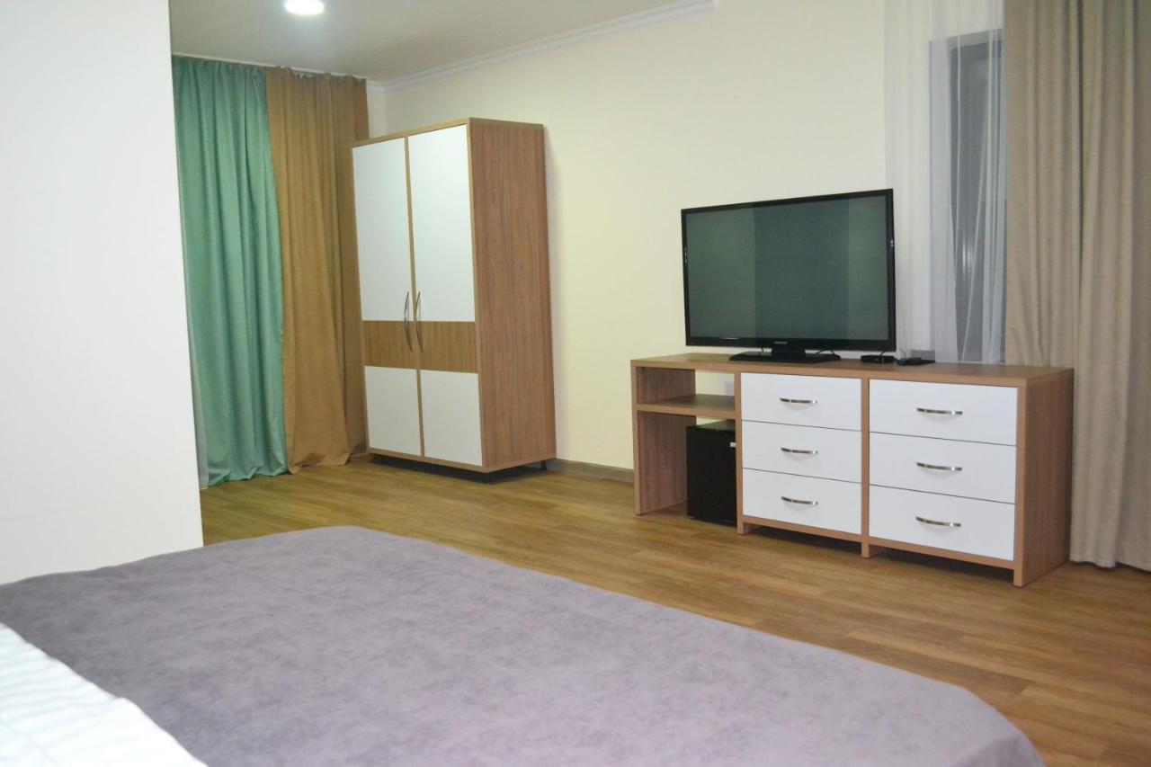 Gоlden Dragon Villa Hotel Bishkek Luaran gambar