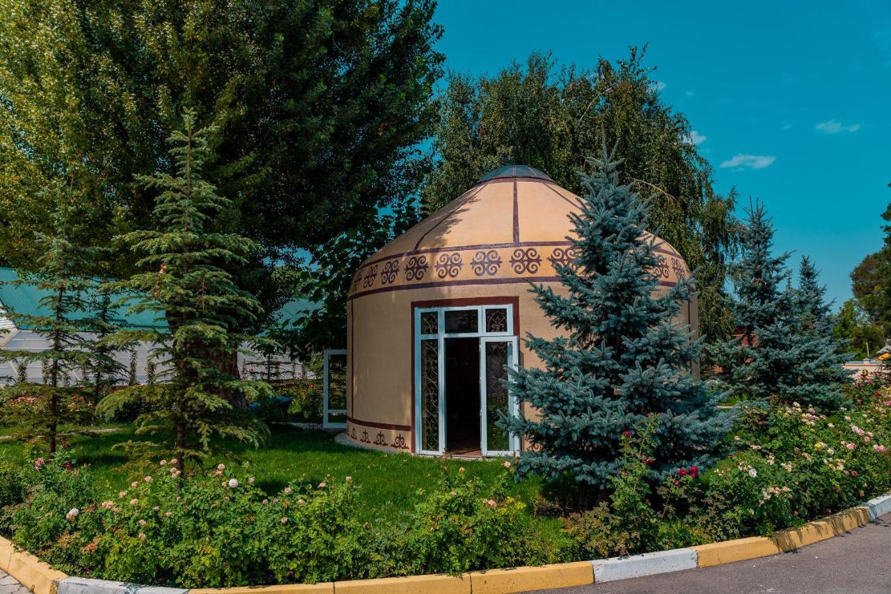 Gоlden Dragon Villa Hotel Bishkek Luaran gambar